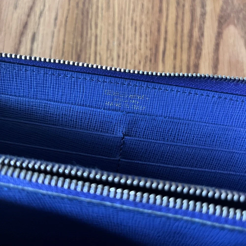 Giorgio Armani Blue Wallet - Picture 5 of 14